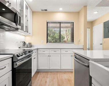 1707 Pelican Cove Road - Photo Thumbnail 6