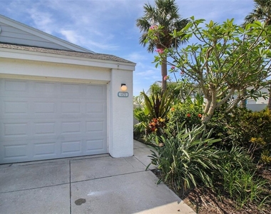 971 Waterside Lane - Photo Thumbnail 1