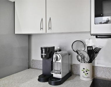 971 Waterside Lane - Photo Thumbnail 8