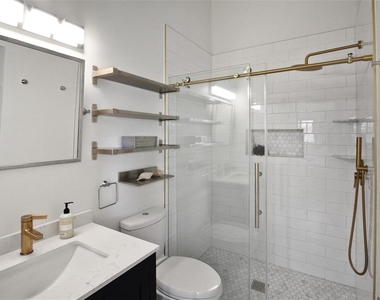 971 Waterside Lane - Photo Thumbnail 40