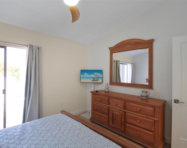 971 Waterside Lane - Photo Thumbnail 20