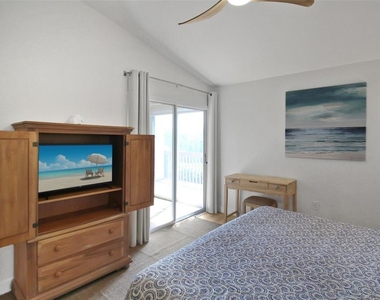 971 Waterside Lane - Photo Thumbnail 37
