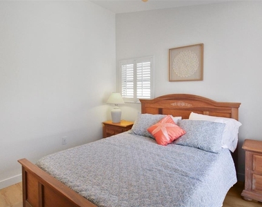 971 Waterside Lane - Photo Thumbnail 19