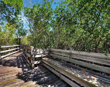 535 Forest Way - Photo Thumbnail 47
