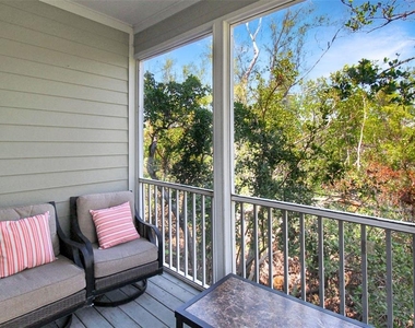 535 Forest Way - Photo Thumbnail 9