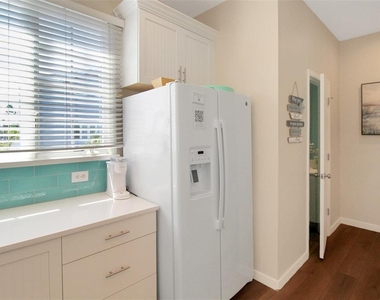 535 Forest Way - Photo Thumbnail 20