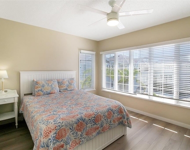 535 Forest Way - Photo Thumbnail 41