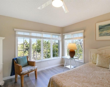 535 Forest Way - Photo Thumbnail 28