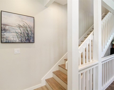 535 Forest Way - Photo Thumbnail 24