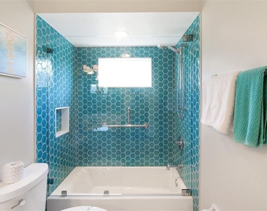 535 Forest Way - Photo Thumbnail 40