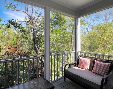 535 Forest Way - Photo Thumbnail 8