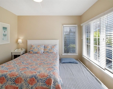 535 Forest Way - Photo Thumbnail 44