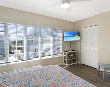 535 Forest Way - Photo Thumbnail 45