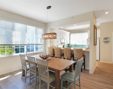 535 Forest Way - Photo Thumbnail 14