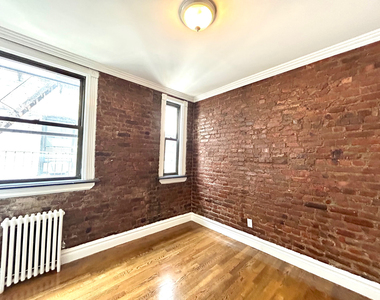 East 13th Street - Photo Thumbnail 6
