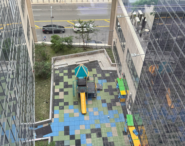West end Avenue - Photo Thumbnail 12