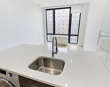 416 Lenox Avenue - Photo Thumbnail 4