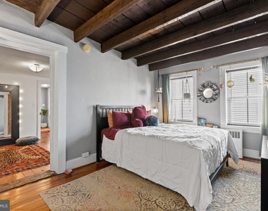 337 E Hamburg Street - Photo Thumbnail 16