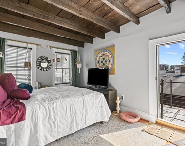 337 E Hamburg Street - Photo Thumbnail 11