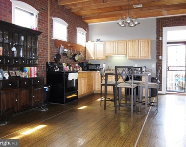 337 E Hamburg Street - Photo Thumbnail 7