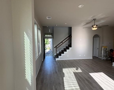 5218 Prairie Terrace Lane - Photo Thumbnail 4