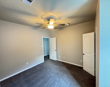5218 Prairie Terrace Lane - Photo Thumbnail 22
