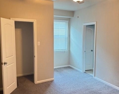 5218 Prairie Terrace Lane - Photo Thumbnail 18