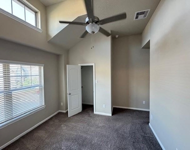 5218 Prairie Terrace Lane - Photo Thumbnail 28