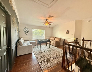 1247 Lavender Shade Court - Photo Thumbnail 14
