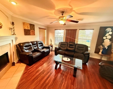 1247 Lavender Shade Court - Photo Thumbnail 18