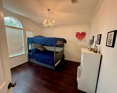 1247 Lavender Shade Court - Photo Thumbnail 25
