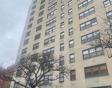 East 88th / 1st Avenue - Photo Thumbnail 8