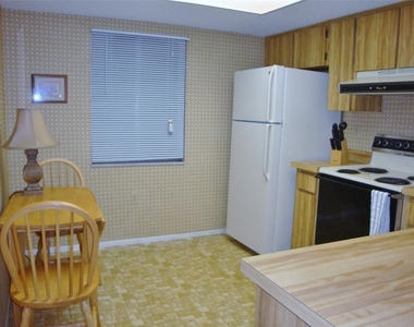 244 Cypress Lane - Photo Thumbnail 6