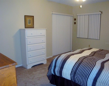 244 Cypress Lane - Photo Thumbnail 9