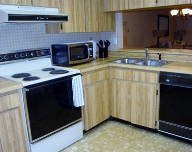 244 Cypress Lane - Photo Thumbnail 7