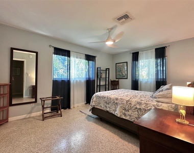 3605 Iroquois Avenue - Photo Thumbnail 39