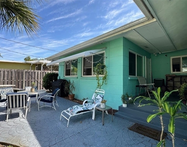 3605 Iroquois Avenue - Photo Thumbnail 1