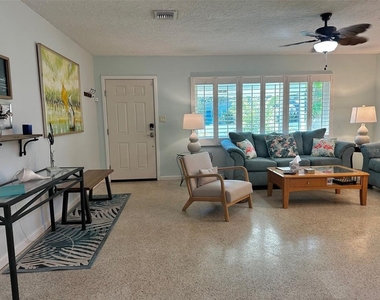 3605 Iroquois Avenue - Photo Thumbnail 31