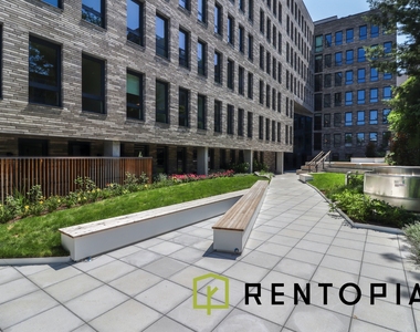 130 Hope Street - Photo Thumbnail 8