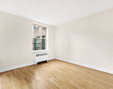 East 27th Street - Photo Thumbnail 1