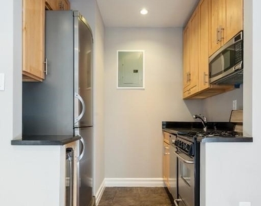 153 Rivington St - Photo Thumbnail 3