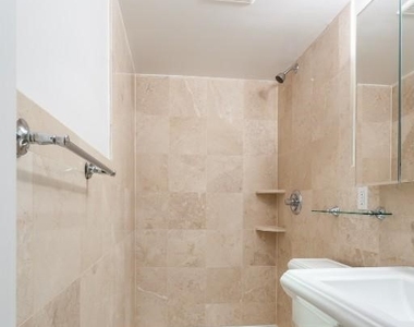 153 Rivington St - Photo Thumbnail 5
