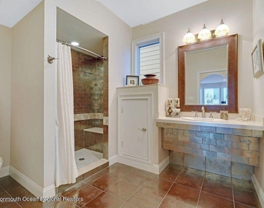 417 15th Avenue - Photo Thumbnail 9