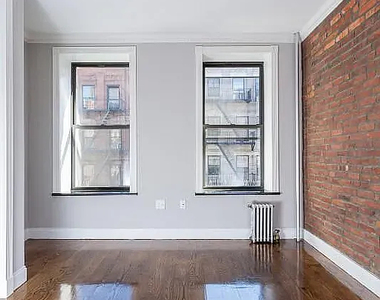 West 103rd Street - Photo Thumbnail 3