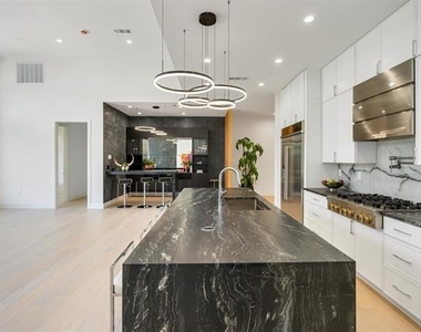 3813 Cortez Drive - Photo Thumbnail 2