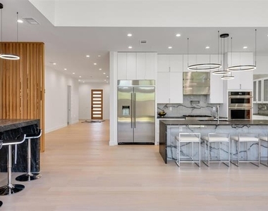 3813 Cortez Drive - Photo Thumbnail 4