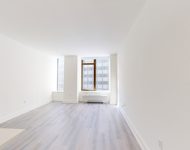 10 Hanover Square - Photo Thumbnail 3