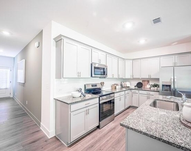 1298 Mabry Street - Photo Thumbnail 2