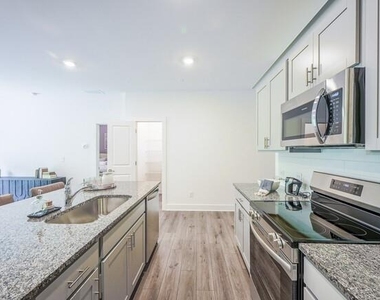 1298 Mabry Street - Photo Thumbnail 10