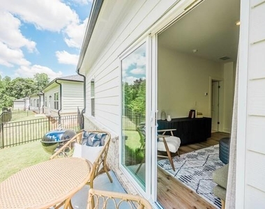 1298 Mabry Street - Photo Thumbnail 27